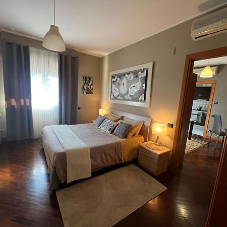 Charme & Relax - Fiera Di Roma - Fiumicino Airport Appartement Ponte Galeria Buitenkant foto