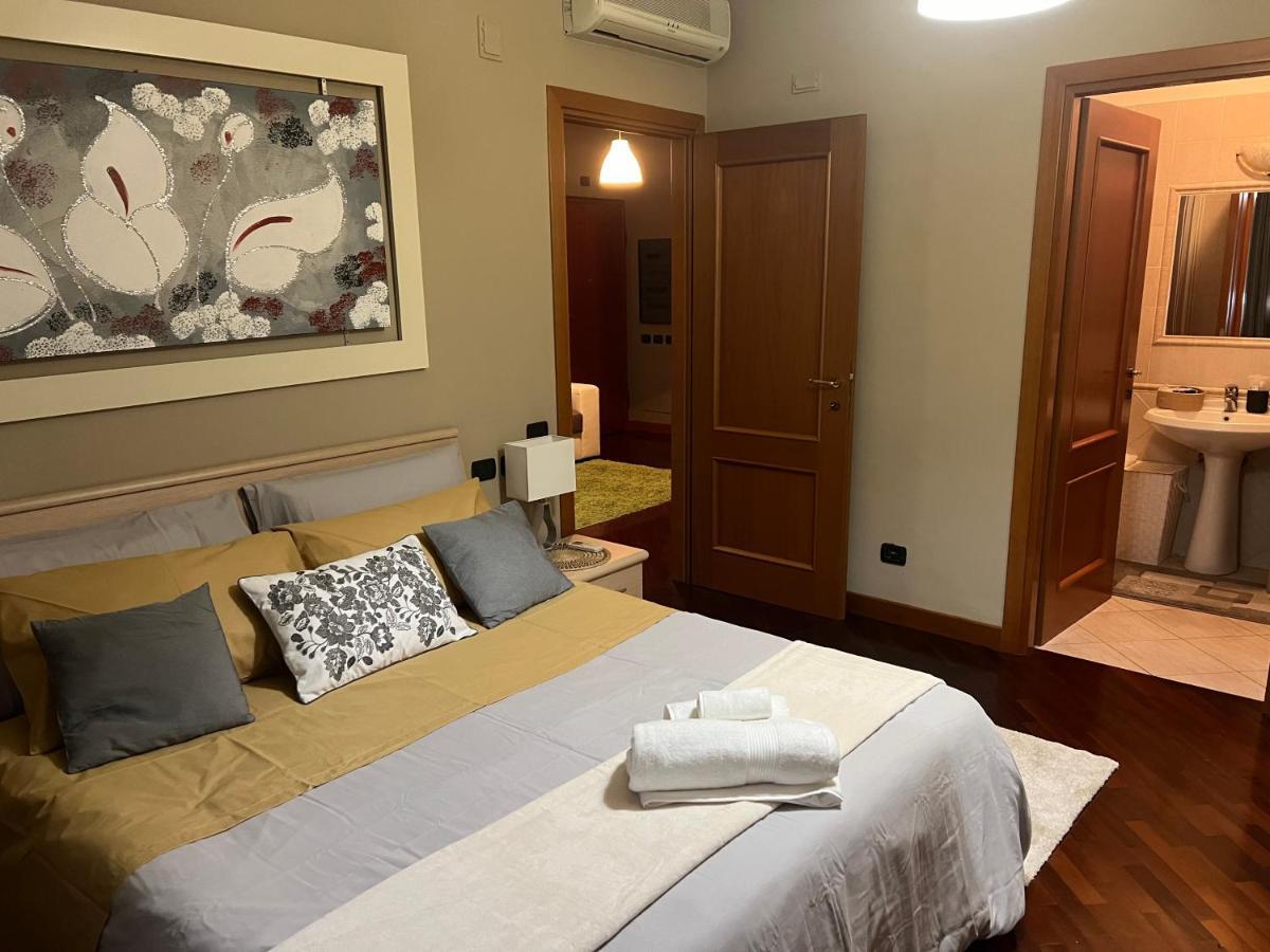Charme & Relax - Fiera Di Roma - Fiumicino Airport Appartement Ponte Galeria Buitenkant foto